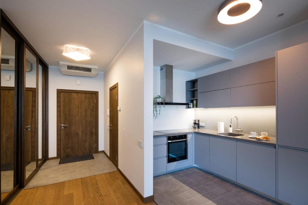 Riverside Spacious One Bedroom Appartement *